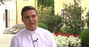 A jót könnyen elfogadja az ember